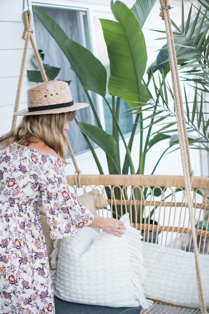 How to style your front porch for entertaining