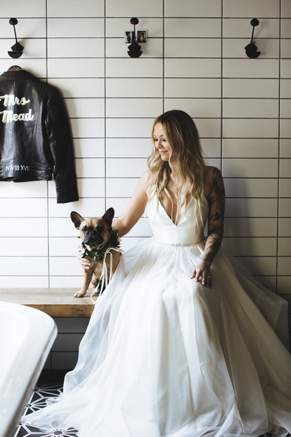 bride and doggie