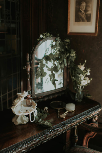 Moody, ornate Secret Garden-inspired bridal editorial Inspiration