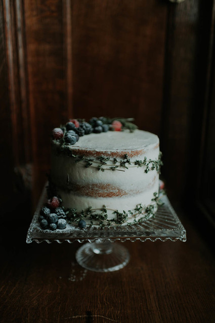 dark semi-naked cake ideas