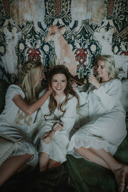 Moody, ornate Secret Garden-inspired bridal editorial Inspiration