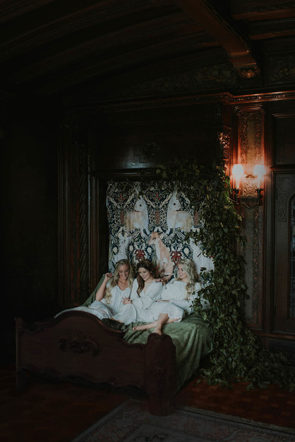 Moody, ornate Secret Garden-inspired bridal editorial Inspiration