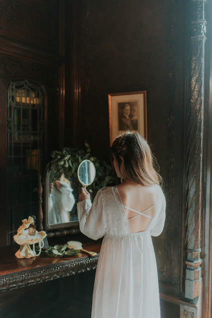 Moody, ornate Secret Garden-inspired bridal editorial Inspiration