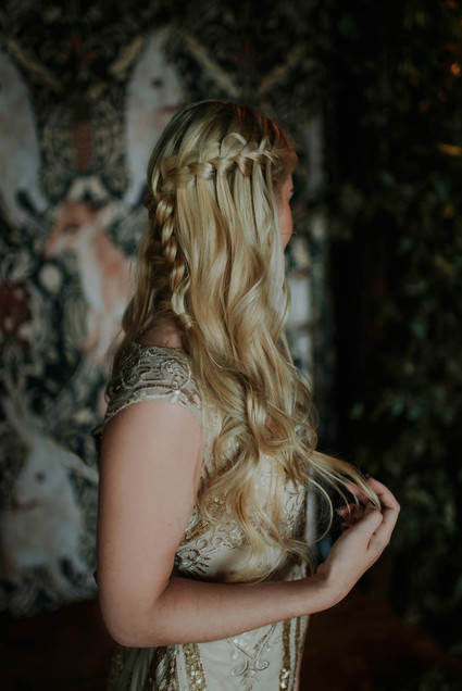 Moody, ornate Secret Garden-inspired bridal editorial Inspiration