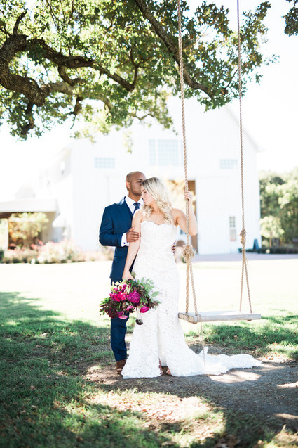 Bright, modern barn wedding Inspiration