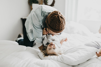 At home family session with macrame artist Judah Co.