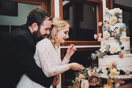 Moody rainy Topanga Canyon wedding at the 1909