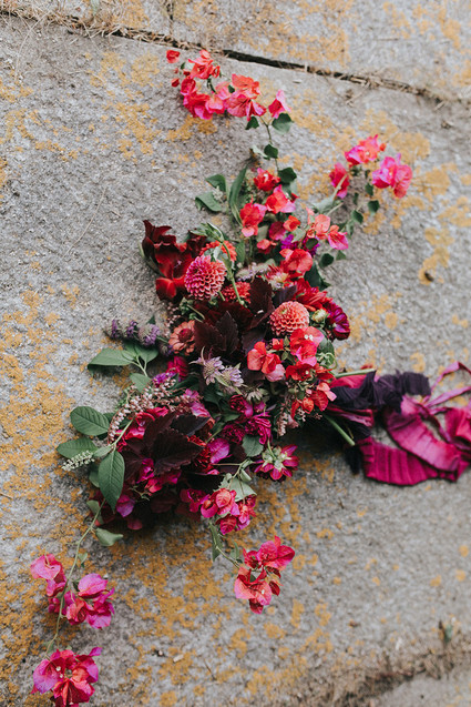 Dramatic fall floral ideas