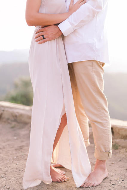 minimal earthy elopement at Knapp's Castle