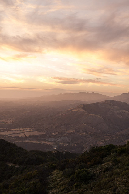 minimal earthy elopement at Knapp's Castle Inspiration
