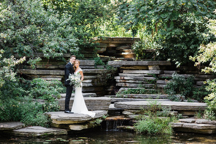 Classic chicago wedding at A New Leaf
