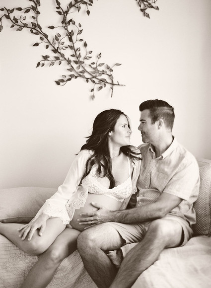 Amanda's maternity photos by Elizabeth Messina