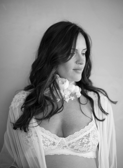 Amanda's maternity photos by Elizabeth Messina