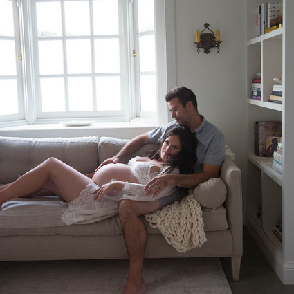 Amanda's maternity photos by Elizabeth Messina