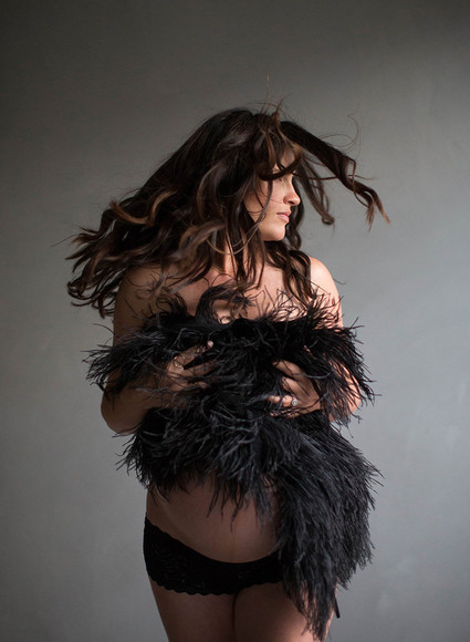 Amanda's maternity photos by Elizabeth Messina