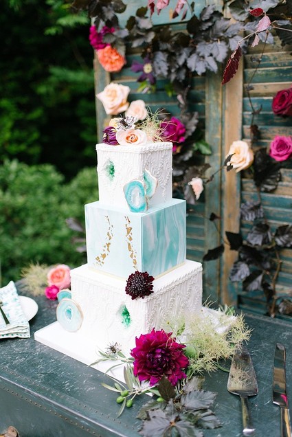 romantic fall wintery wedding in Washington state