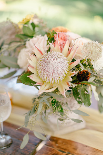 white king protea arrangements Inspiration