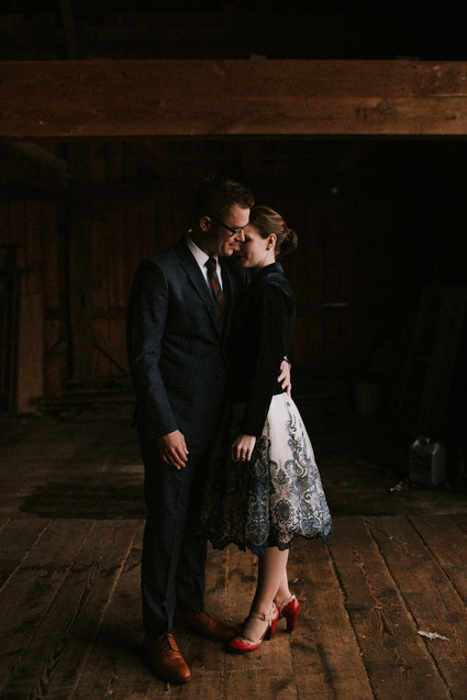 Moody fall barn wedding in Maine