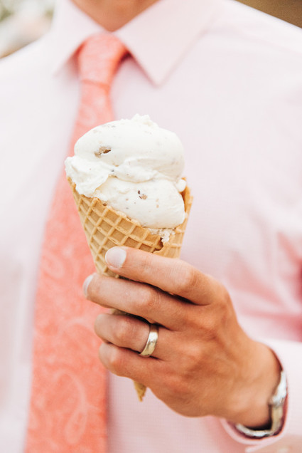 Colorful wedding at the Santa Barbara Historical Museum