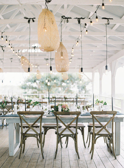 Vintage botanical wedding at Puakea Ranch in Hawaii