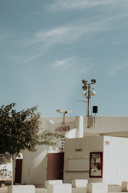 Authenic festive farm wedding in Saintes-Maries-de-la-Mer, Provence
