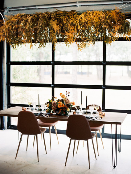 Elegant modern fall wedding ideas at The Forge in Dallas