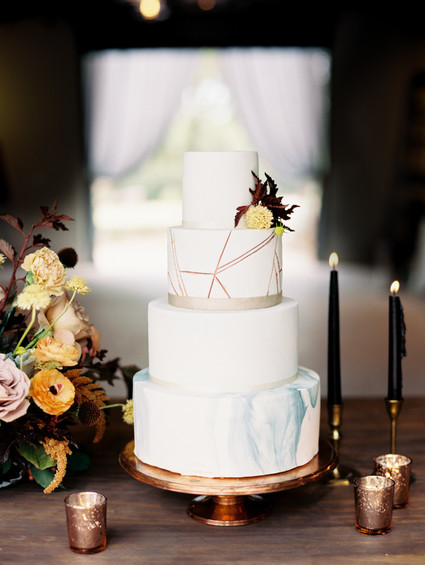 Elegant modern fall wedding ideas at The Forge in Dallas