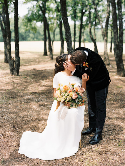 Elegant modern fall wedding ideas at The Forge in Dallas