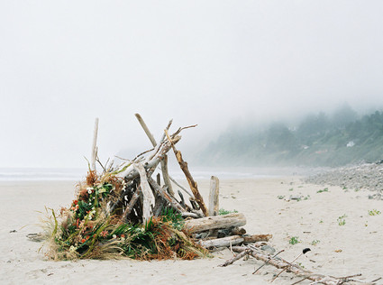 pastel seaside wedding inspiration on the Oregon Coast