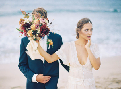 Coastal fall wedding ideas at the Steeple House in Maui