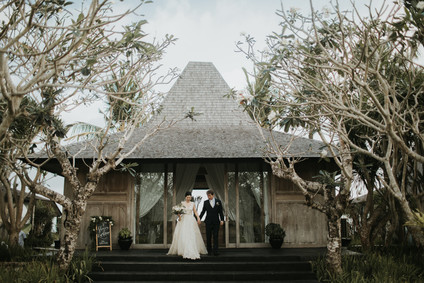 Classic modern Bali wedding at Khayangan Estate
