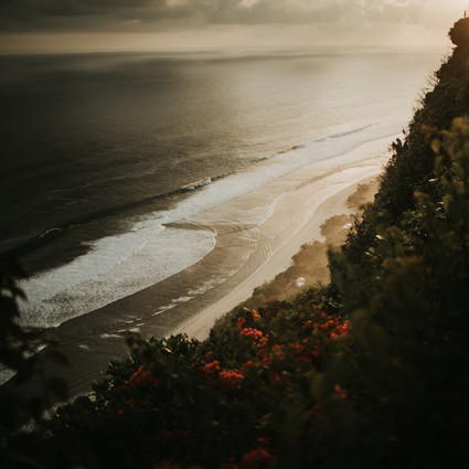 Classic modern Bali wedding at Khayangan Estate