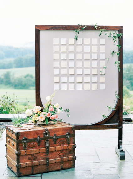 simple sophisticated seating chart