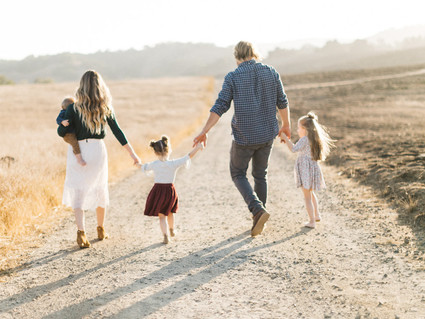 Natural light family photos by Elate Family on 100 Layer Cakelet