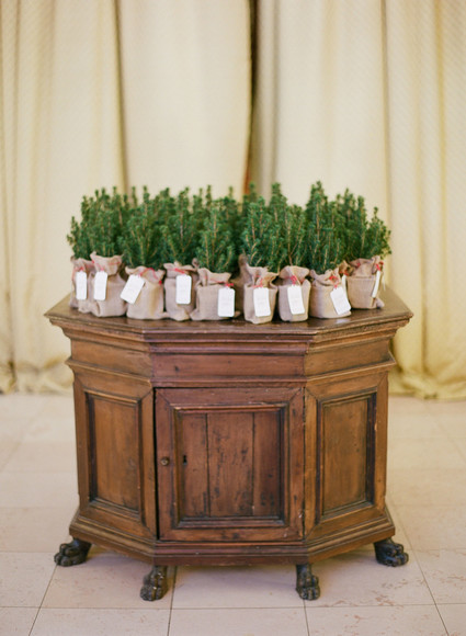 Elegant snowy Christmas wedding in Salzburg Austria on 100 Layer Cake