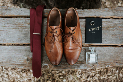 Grooms accessories for fall wedding