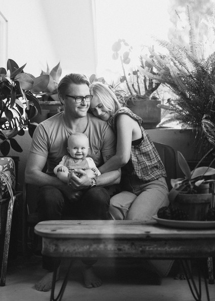 golden hour family photos in Playa Del Rey by Nicki Sebastian