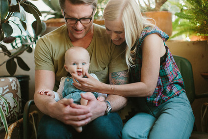 golden hour family photos in Playa Del Rey by Nicki Sebastian