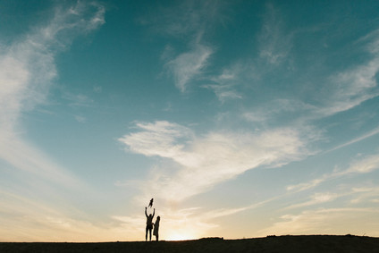 golden hour family photos in Playa Del Rey by Nicki Sebastian