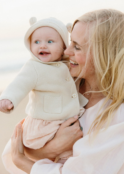 golden hour family photos in Playa Del Rey by Nicki Sebastian