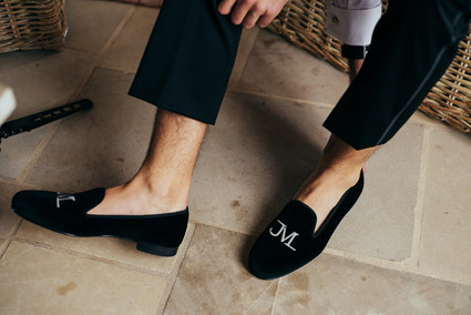 Elegant black and white wedding at Sunstone Winery