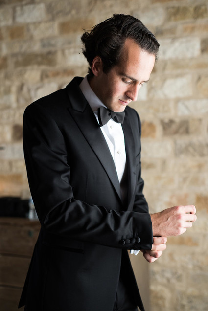 Elegant black and white wedding at Sunstone Winery