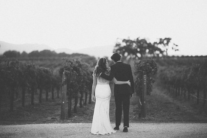 Elegant black and white wedding at Sunstone Winery