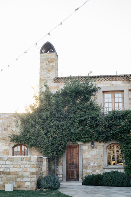 Elegant black and white wedding at Sunstone Winery