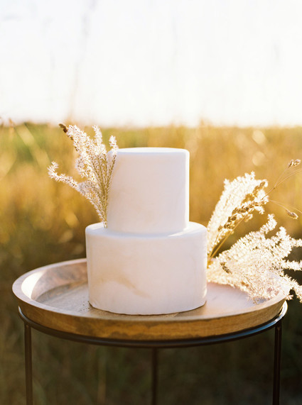 Golden hour late summer farmhouse wedding inspiration