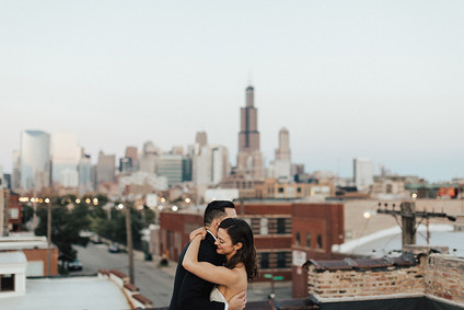 Modern winter Chicago wedding at the Chicago Athletic Association