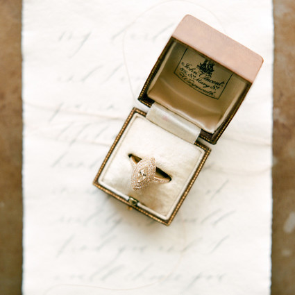 Feminine neutral wedding ideas at Foxfire Mountain House in the Catskills Inspiration