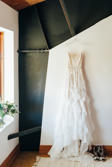 Stylish Malibu wedding on 100 Layer Cake Inspiration