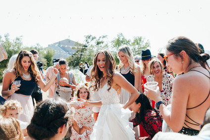 Stylish Malibu wedding on 100 Layer Cake Inspiration