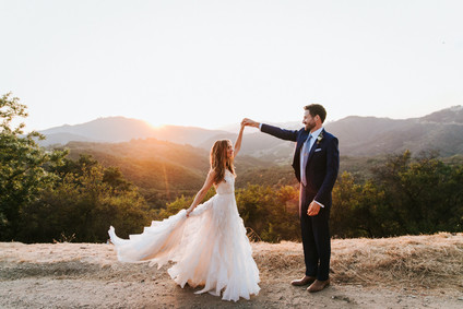 Stylish Malibu wedding on 100 Layer Cake